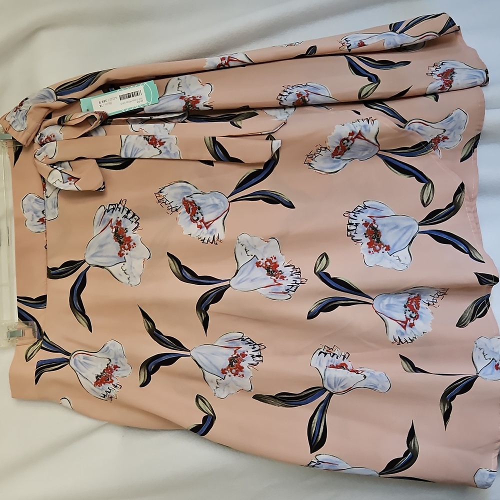 Le Lis Blush Sofi Floral Faux Wrap Skirt Size 1X